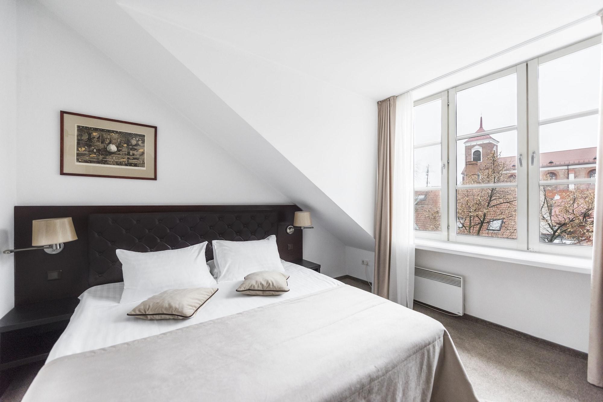 Amberton Cozy Hotel Kaunas Extérieur photo