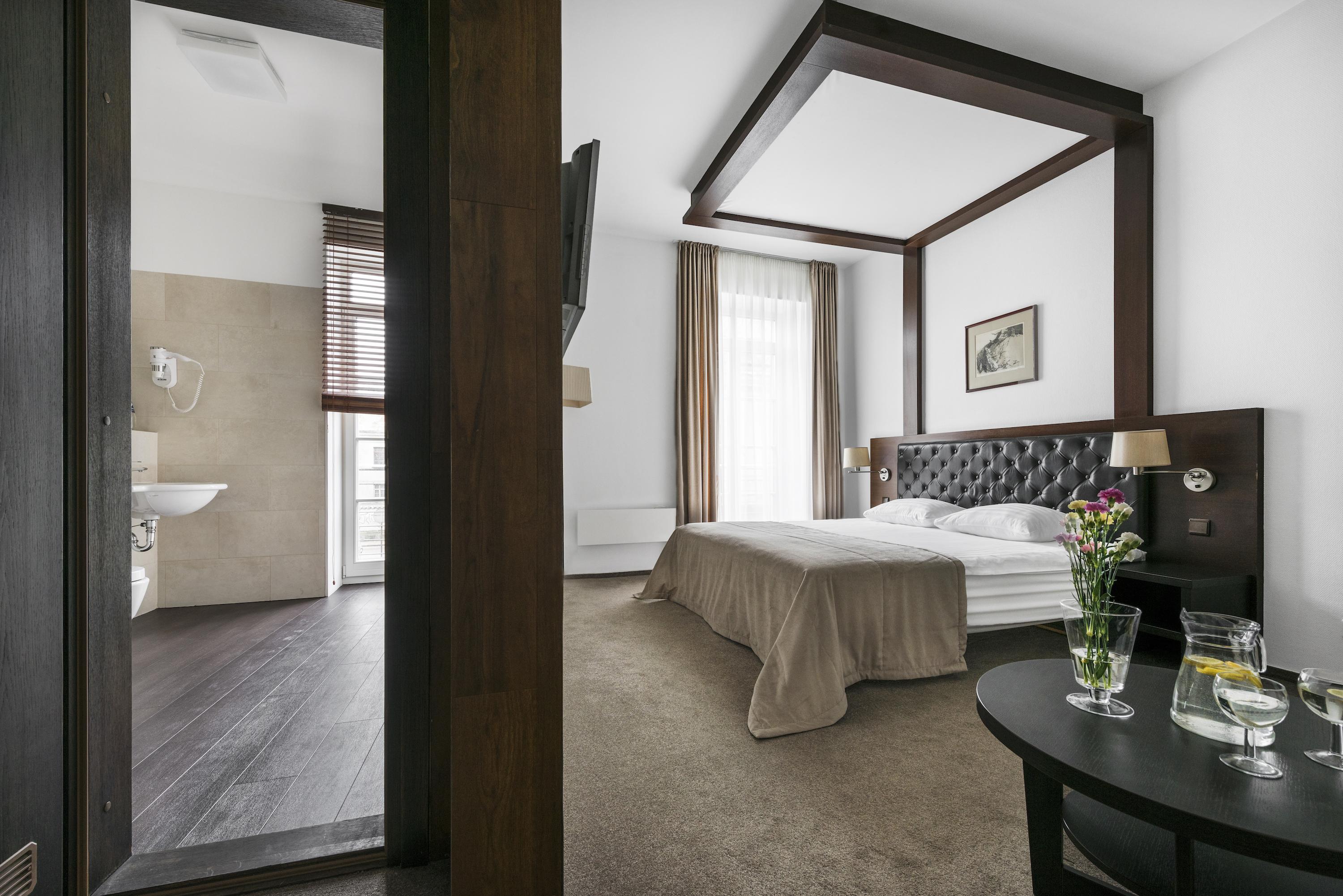 Amberton Cozy Hotel Kaunas Extérieur photo