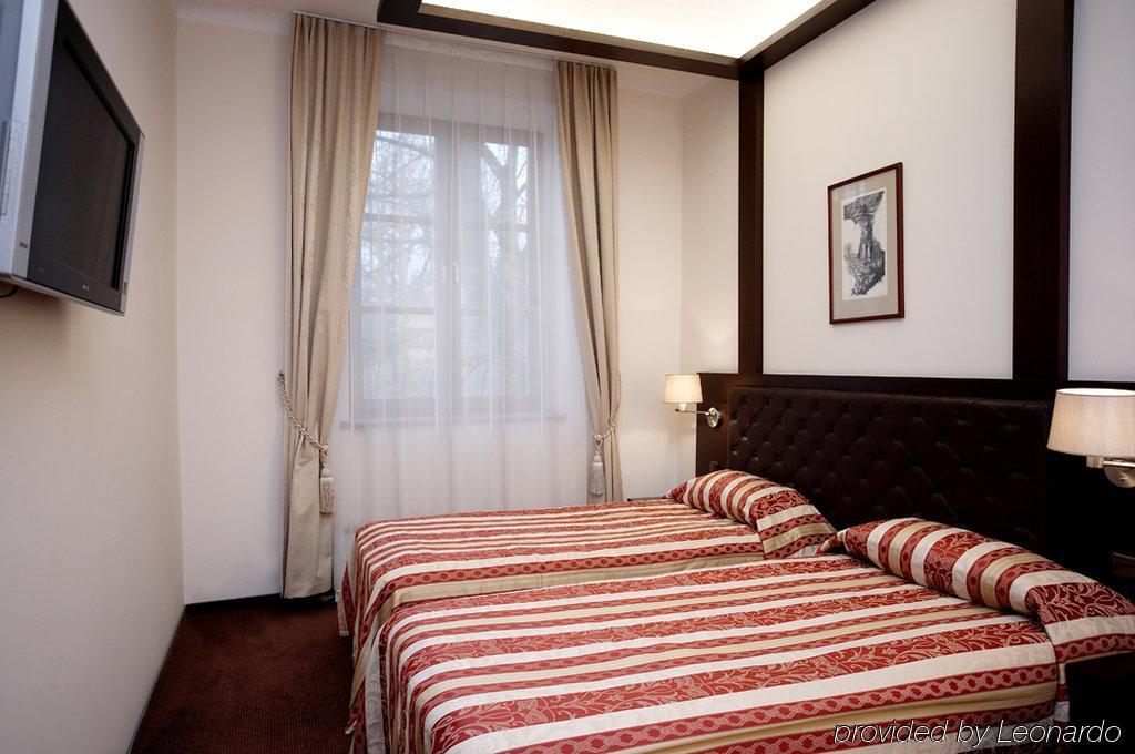 Amberton Cozy Hotel Kaunas Chambre photo