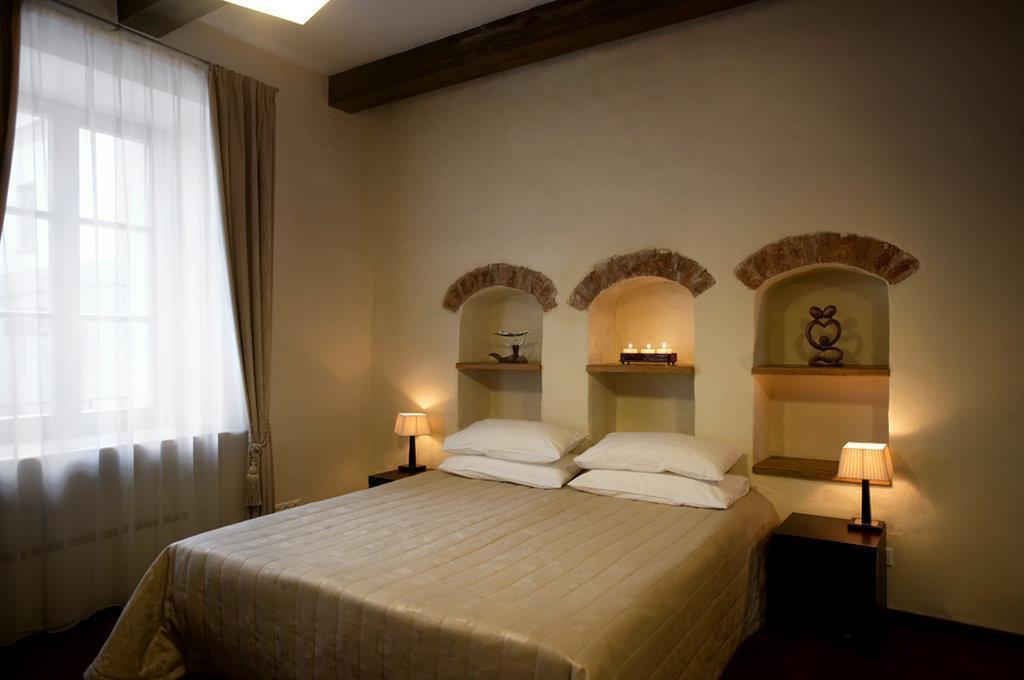 Amberton Cozy Hotel Kaunas Chambre photo