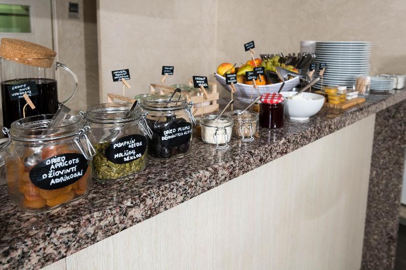 Amberton Cozy Hotel Kaunas Extérieur photo